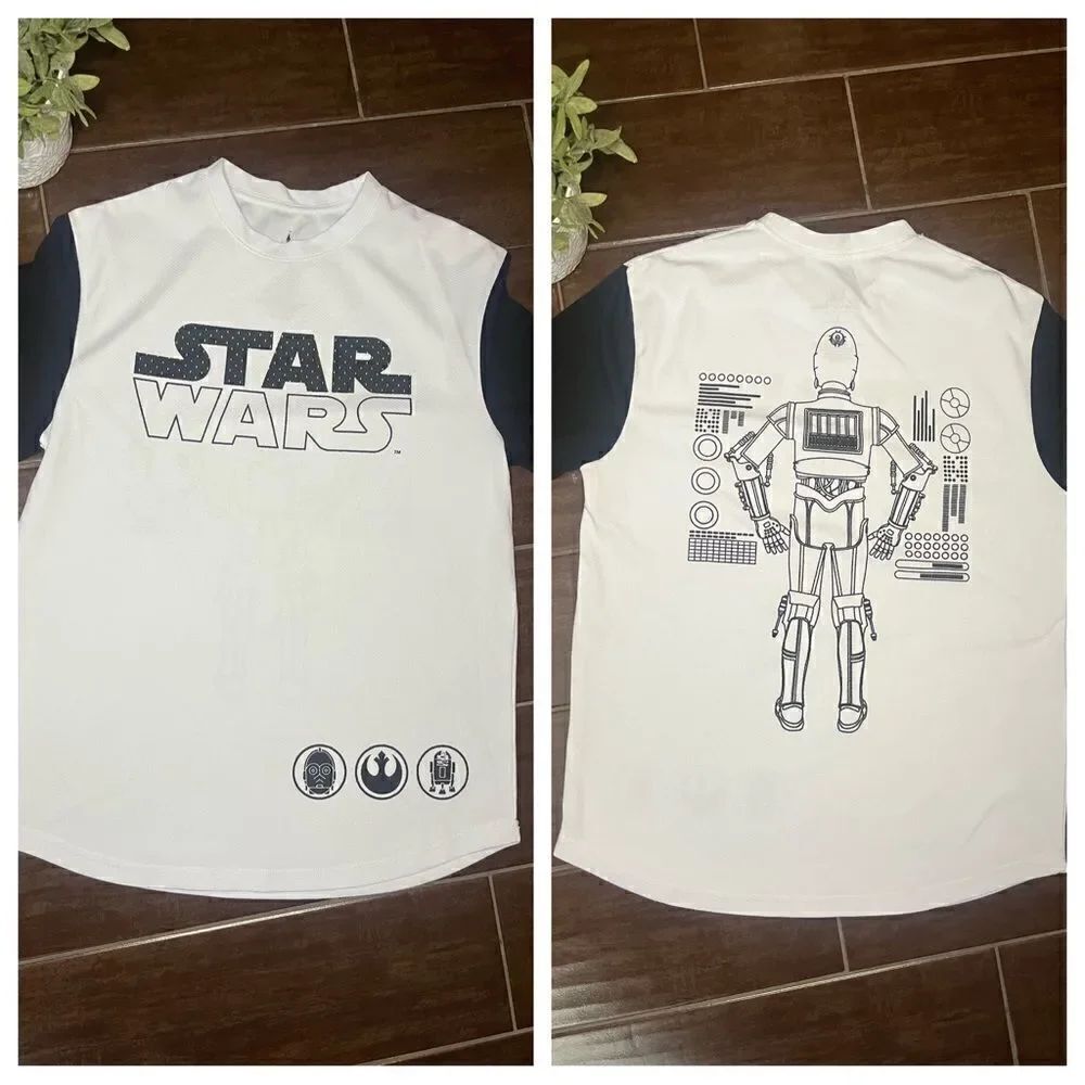 Star Wars black/white shirt by Disney Parks sz small
